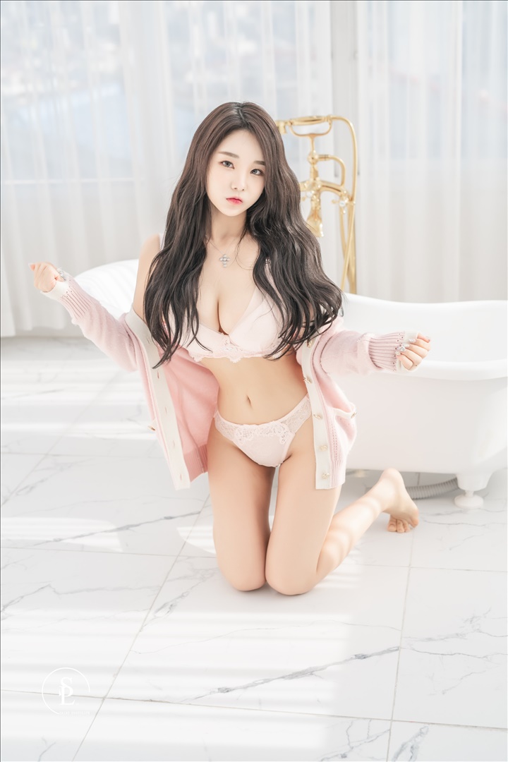 Zzyuri(쮸리) – NO.025 SAINT PhotolifeZzyuri (쮸리) VOL.20 Homebody Party1 [54P／385MB]推荐预览图